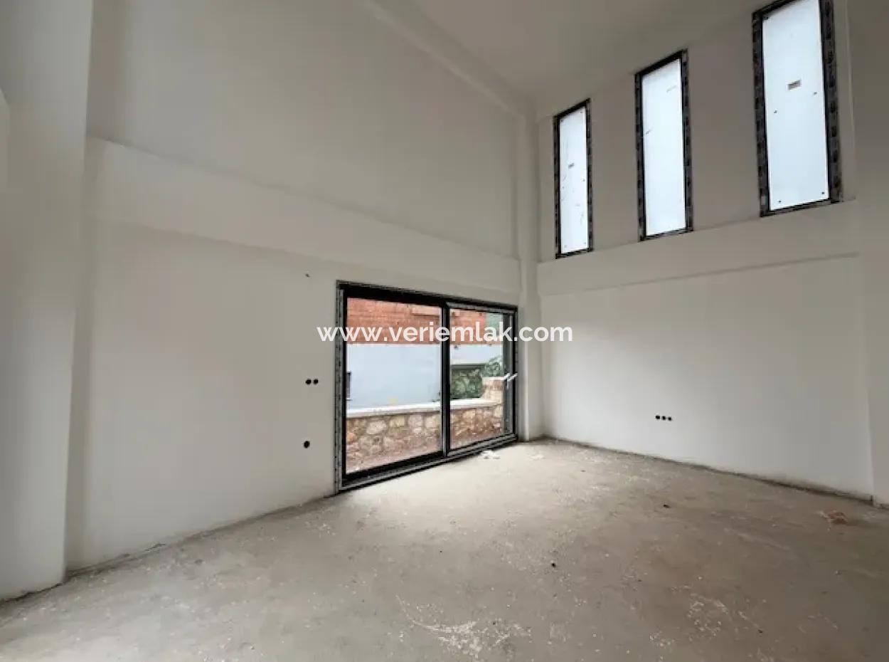 New Villa For Sale In A Complex In Seferihisar Kavakdere