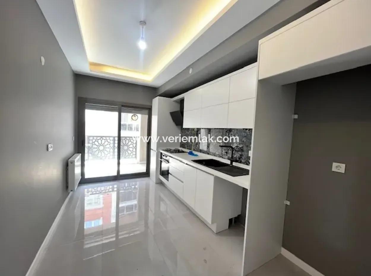 2 1 Apartment With Closed Kitchen Near Mehmet Izdal In The Center Of Seferihisar