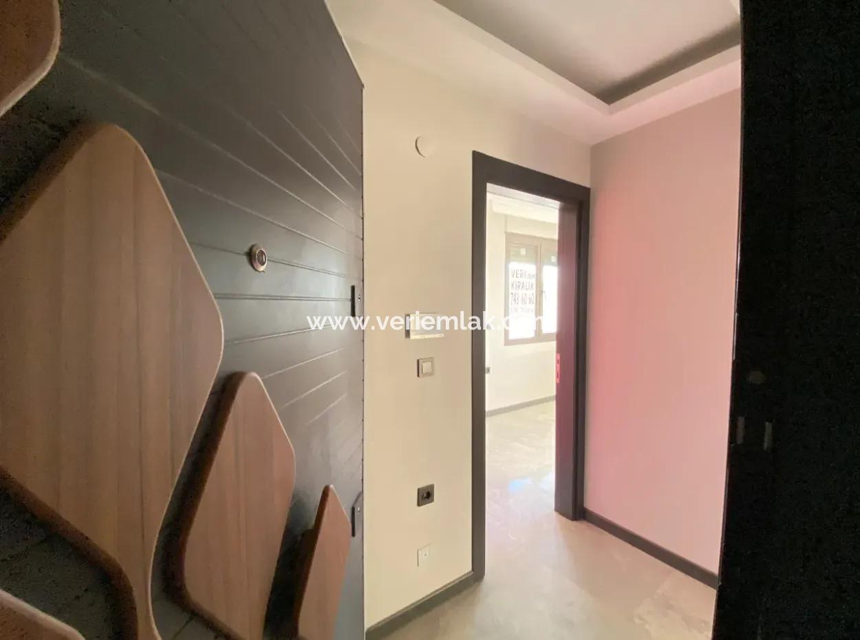 Ground Floor Rental Apartment In Seferihisar Gözsüz