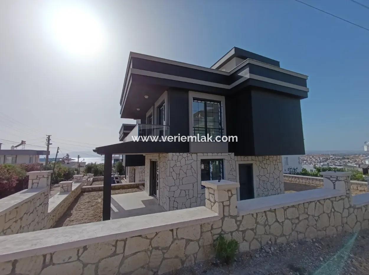 3 In 1, Zero Bargain Detached Villa In Elmastaş, Seferihisar