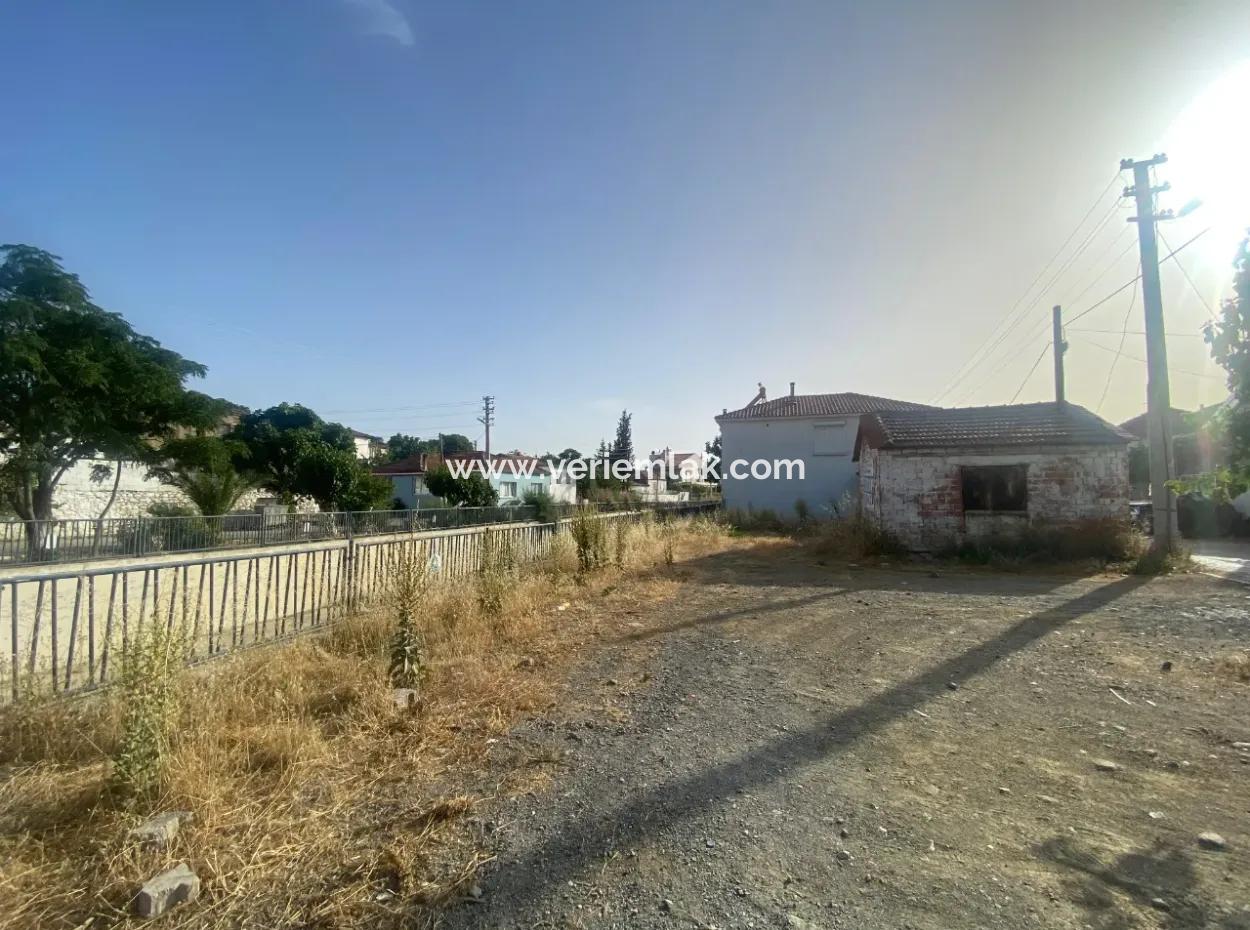 295M2 Land For Sale Suitable For Investment In Seferihisar Ulamış Neighborhood