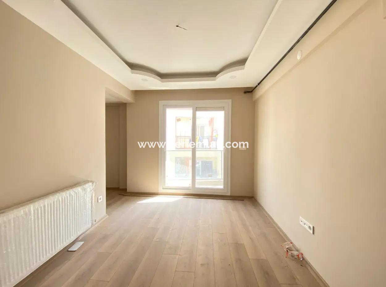 Apartment For Sale With Natural Gas 1 1 Near Seferihisar State Hospital