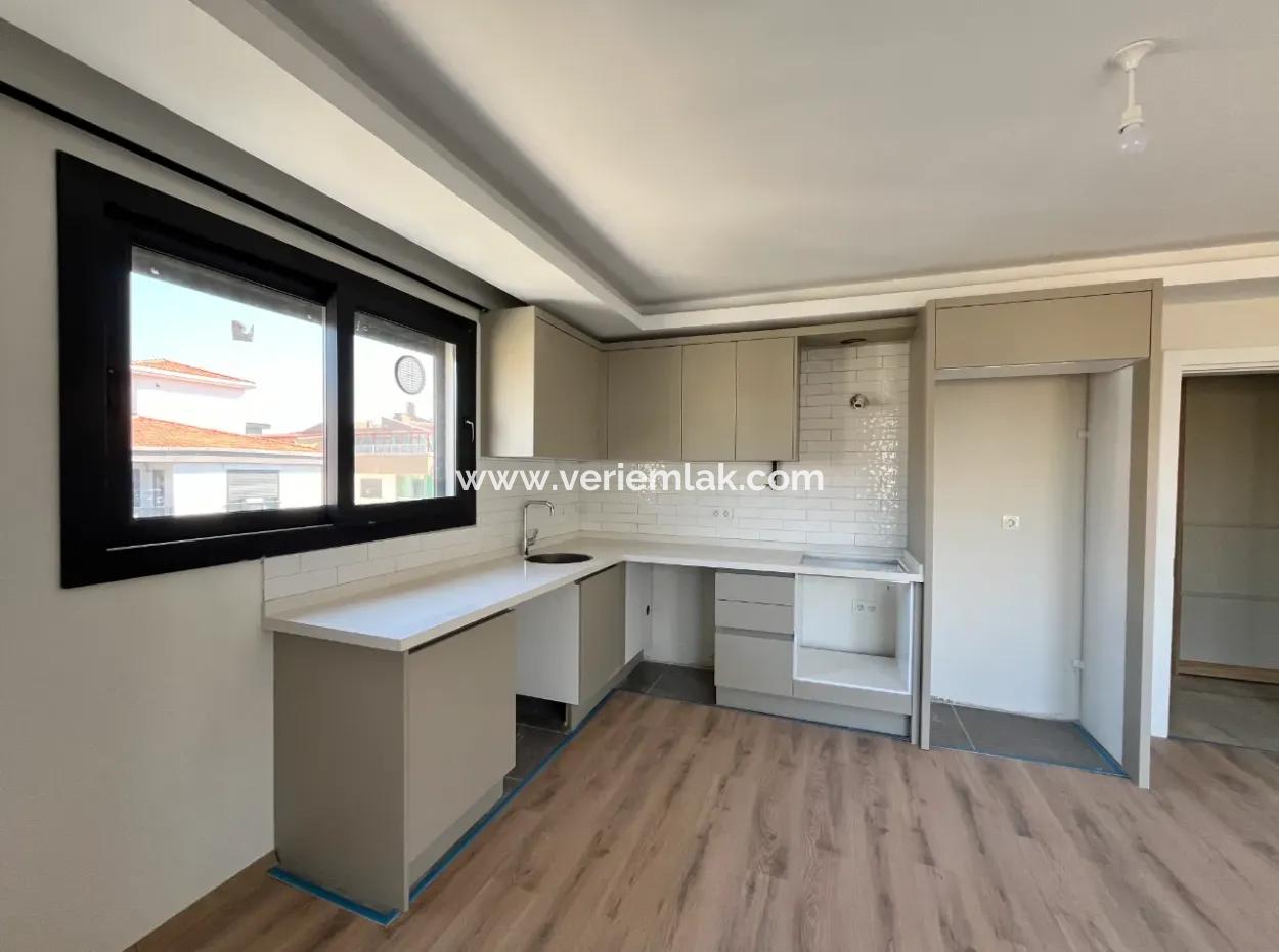 Modern And Spacious Life In Gözsüzler: 2 1 Zero Apartments