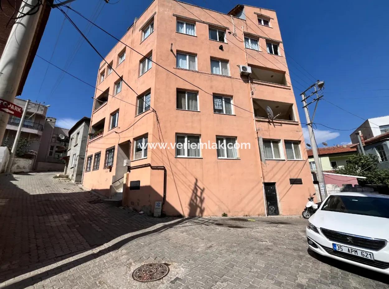 Investment Apartment In Seferihisar Camikebir District!