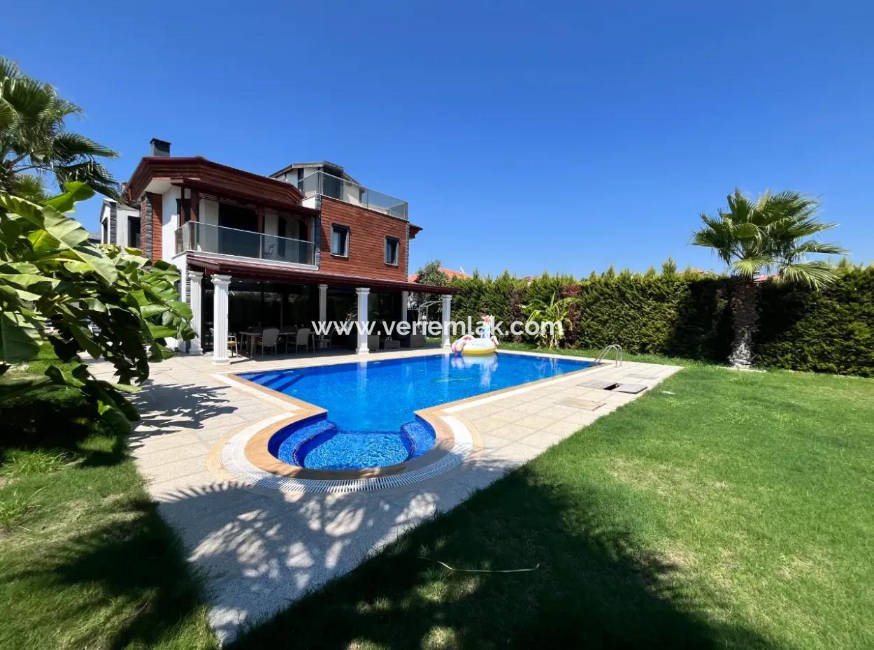 Detached Mansion/Villa For Sale In Yesilkent Apartments