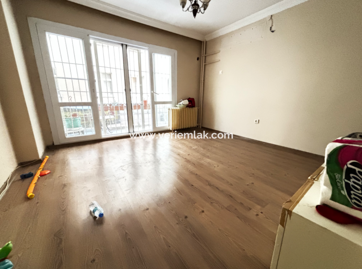 Apartment For Rent On Alsancak Aliçetinkaya Boulevard