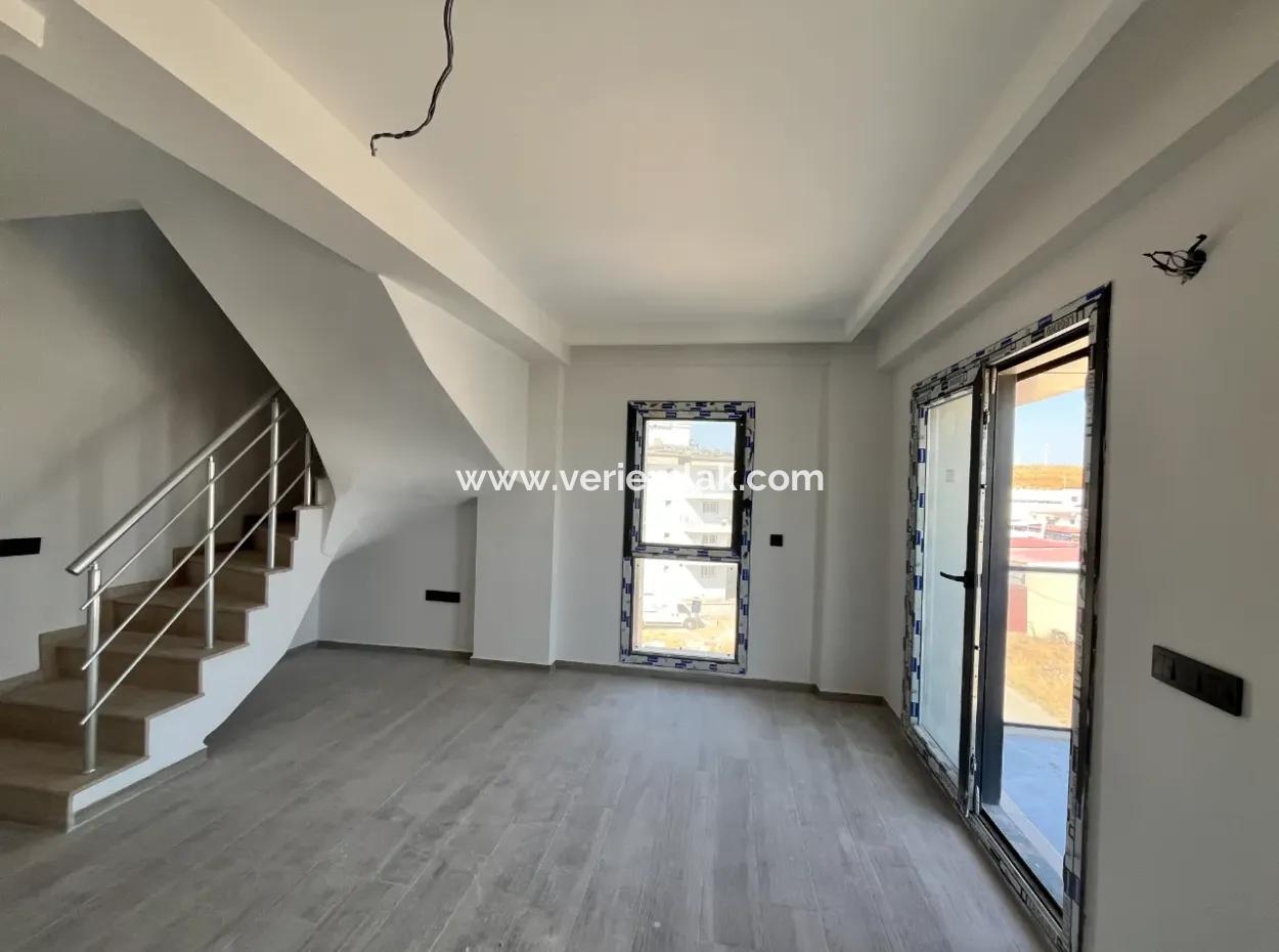 Investment Opportunity In Gözsüzler: Modern Apartment For Sale With Corner Location And Terrace