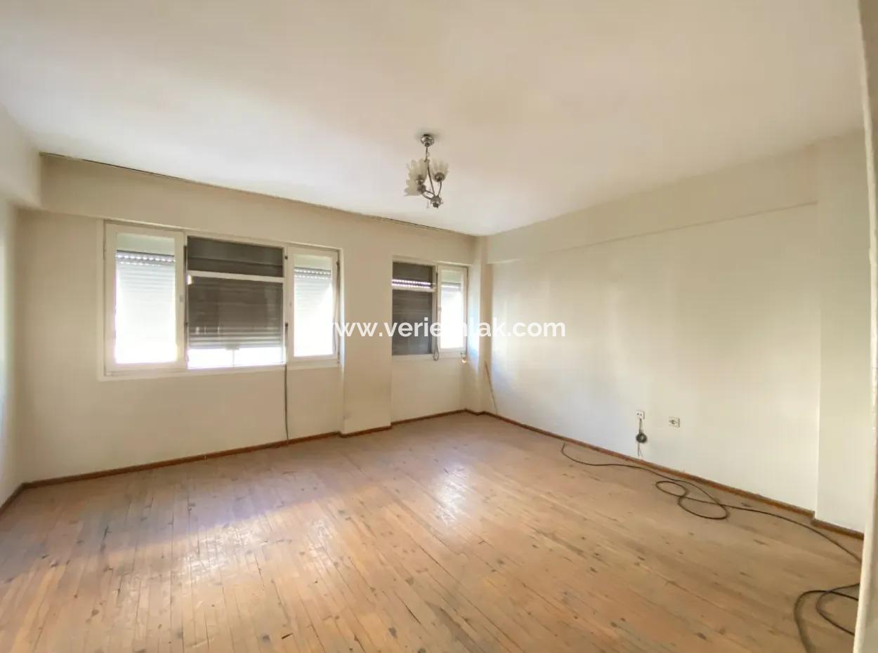 3 Rooms 1 Living Room Apartment For Sale Near The Republic Fair Gate In Alsancak Kahramanlar