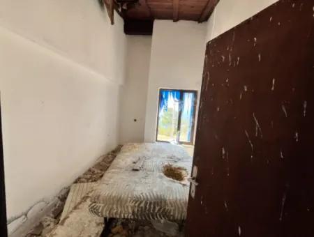 Ready For Renovation! Private Cottage For Sale In Dogankent Complex 