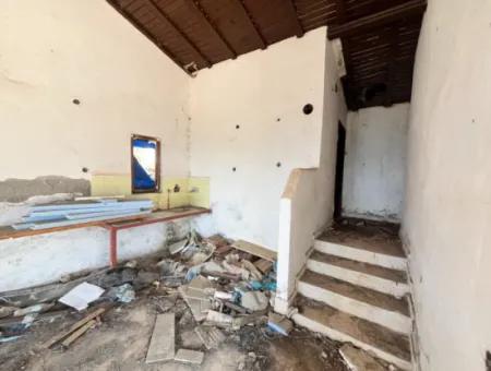 Ready For Renovation! Private Cottage For Sale In Dogankent Complex 