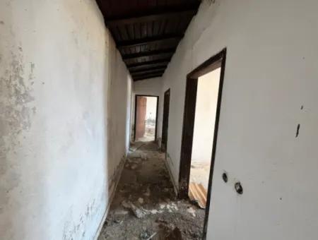 Ready For Renovation! Private Cottage For Sale In Dogankent Complex 