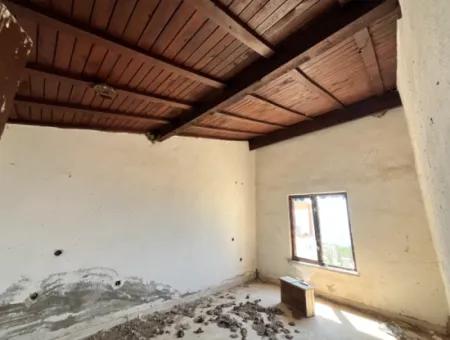 Ready For Renovation! Private Cottage For Sale In Dogankent Complex 