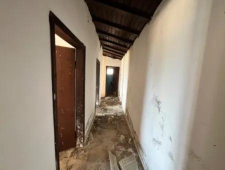 Ready For Renovation! Private Cottage For Sale In Dogankent Complex 