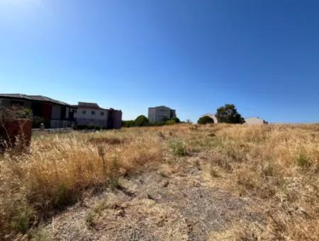 1500M² Land For Investment In Seferihisar Bahçeşehir Region