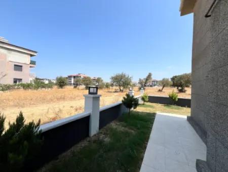 The Address Of Escape From The City! Brand New Villa With Large Garden And Corner Location - Çolakibrahimbey Mahallesi