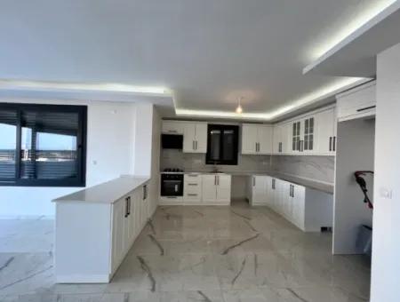 Corner Villa With Sea View And Detached Pool In Akarca Elmastaş