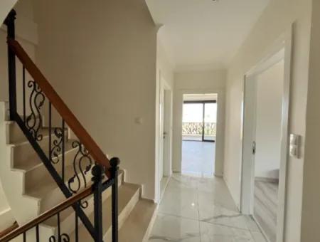 Corner Villa With Sea View And Detached Pool In Akarca Elmastaş