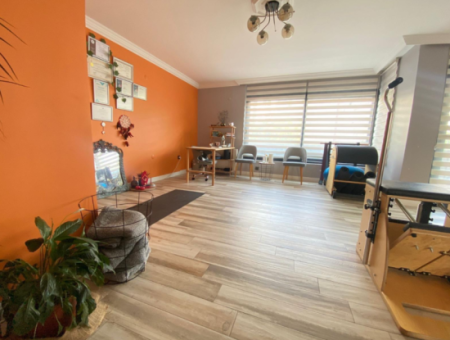 Apartment For Sale On Alsancak Poet Eşref Boulevard