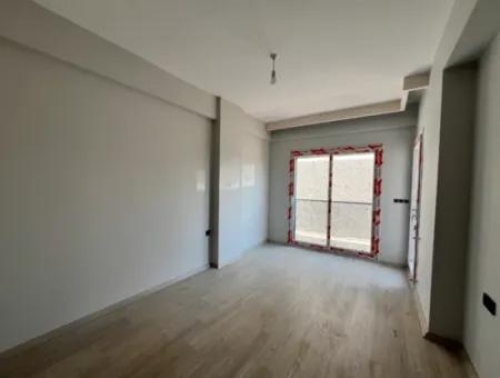 Zero 1 1 Apartment Opportunity In Seferihisar Camiikebir District, Gözsüzler District!