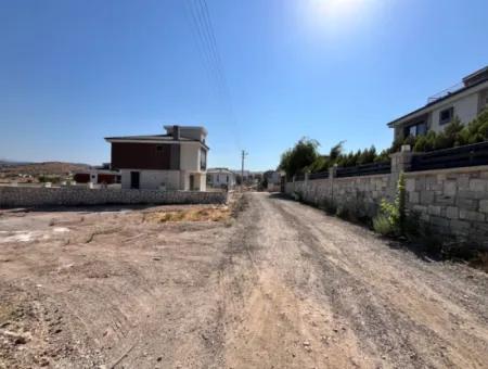 440 M² Villa Zoned Land To Make A Premium In Seferihisar Düzce Neighborhood