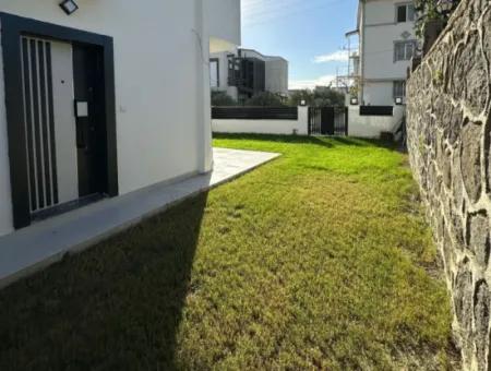 Unique Detached Duplex Villa Close To The Sea In Seferihisar Akarca!