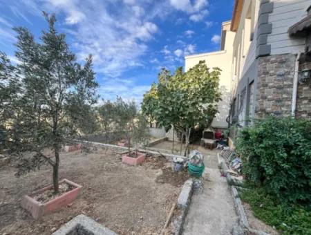 Detached Villa With Sea View And Large Garden In Akarca, Seferihisar