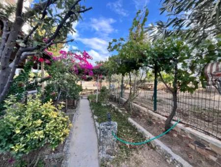 Detached Villa With Sea View And Large Garden In Akarca, Seferihisar