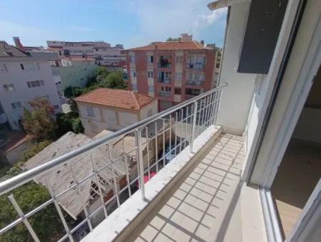 3 In 1 Duplex Apartment For Sale In Seferihisar Hidirlik District, Near Mehmet Izdal Primary School