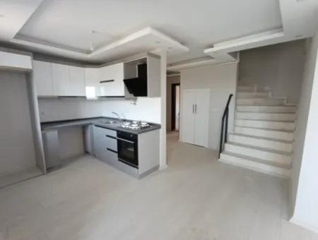 4 In 1 Duplex Apartment With Large Terrace In Çolakibrahimbey Neighborhood, On The Seferihisar Izmir Road!