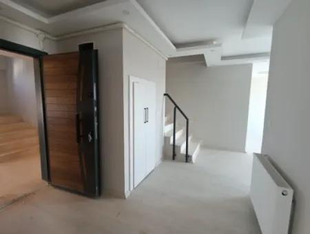 4 In 1 Duplex Apartment With Large Terrace In Çolakibrahimbey Neighborhood, On The Seferihisar Izmir Road!