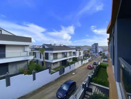 1 1 Apartment With Pool For Sale In Seferihisar Camikebir Neighborhood Gözsüzler Area