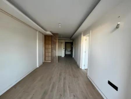 1 1.5 Flat For Sale On The Seferihisar-Kusadasi Road, In A New Building With A Wide Usage Area