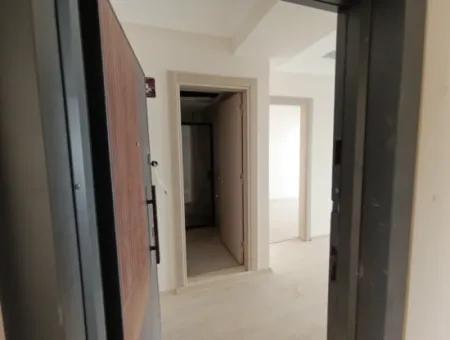 Brand New 1 1 Apartment In Seferihisar City Center, Çolakibrahimbey!