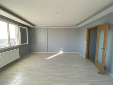 3 1 Apartment For Sale With Closed Kitchen In Corner Location In Seferihisar Hidirlik Neighborhood