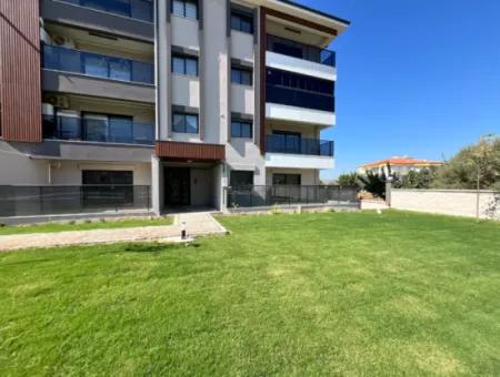 Brand New 3 1 Apartment In A Complex With Pool In Seferihisar | 140 M² | En-Suite Bathroom | Separate Kitchen | Terrace With View | Large Landscaping Areas | Spacious Living