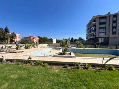 Brand New 3 1 Apartment In A Complex With Pool In Seferihisar | 140 M² | En-Suite Bathroom | Separate Kitchen | Terrace With View | Large Landscaping Areas | Spacious Living