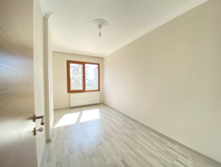 3 1 Apartment For Sale With Indoor Kitchen In Seferihisar Gözsüzler Area