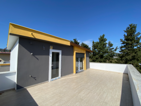 New Villa For Sale With Nature View In Seferihisar Doğanbey