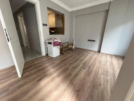 Fully Renovated Apartment For Rent Near Alsancak Kahramanlar Mosque!