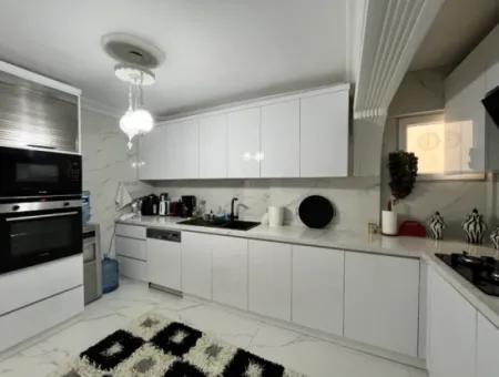 Seferihisar Bazaar Center, 3 1, Fully Renovated, Free Sale Apartment