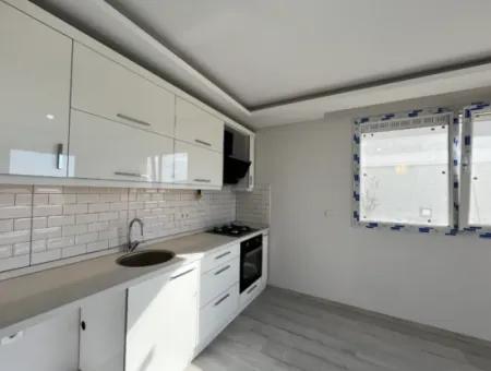 Brand New Apartment For Sale In A Central Location On Gözsüzler Street In Seferihisar Camikebir District