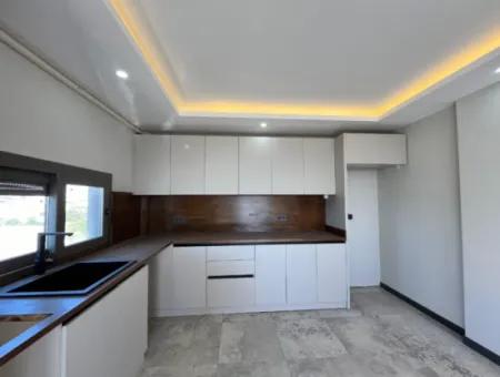 Modern 1 1 Apartment In Seferihisar Gözsüzler - Underfloor Heating, Wood Detailed And Zero!