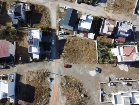 Two Villas Can Be Built! Land For Sale In Seferihisar Tepecik Mahallesi Akarca Region