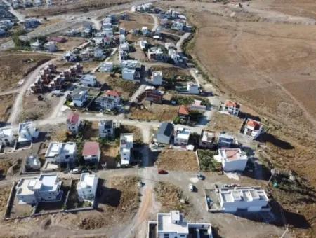 Two Villas Can Be Built! Land For Sale In Seferihisar Tepecik Mahallesi Akarca Region