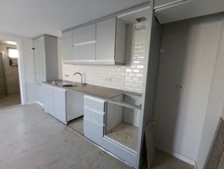 Brand New 1 1 Apartment With Large Balcony In Seferihisar Gözsüzler