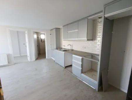 Brand New 1 1 Apartment With Large Balcony In Seferihisar Gözsüzler