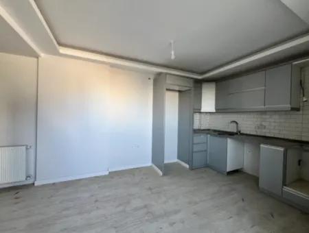 Compact And Modern 1 1 Apartment In Seferihisar Gözsüzler