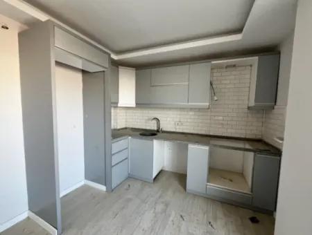 Compact And Modern 1 1 Apartment In Seferihisar Gözsüzler