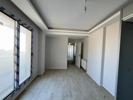 Compact And Modern 1 1 Apartment In Seferihisar Gözsüzler