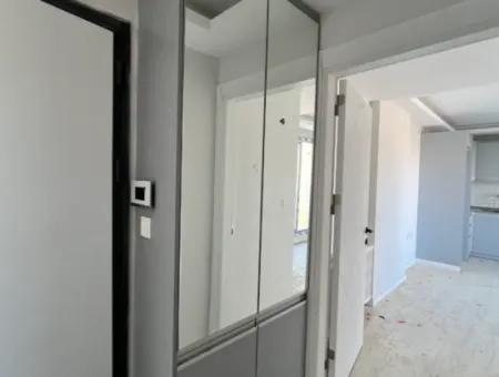 Compact And Modern 1 1 Apartment In Seferihisar Gözsüzler